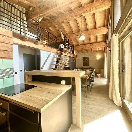 Chalet le petit Nicolas, jacuzzi, vue Mont Blanc Chamonix Esterno foto