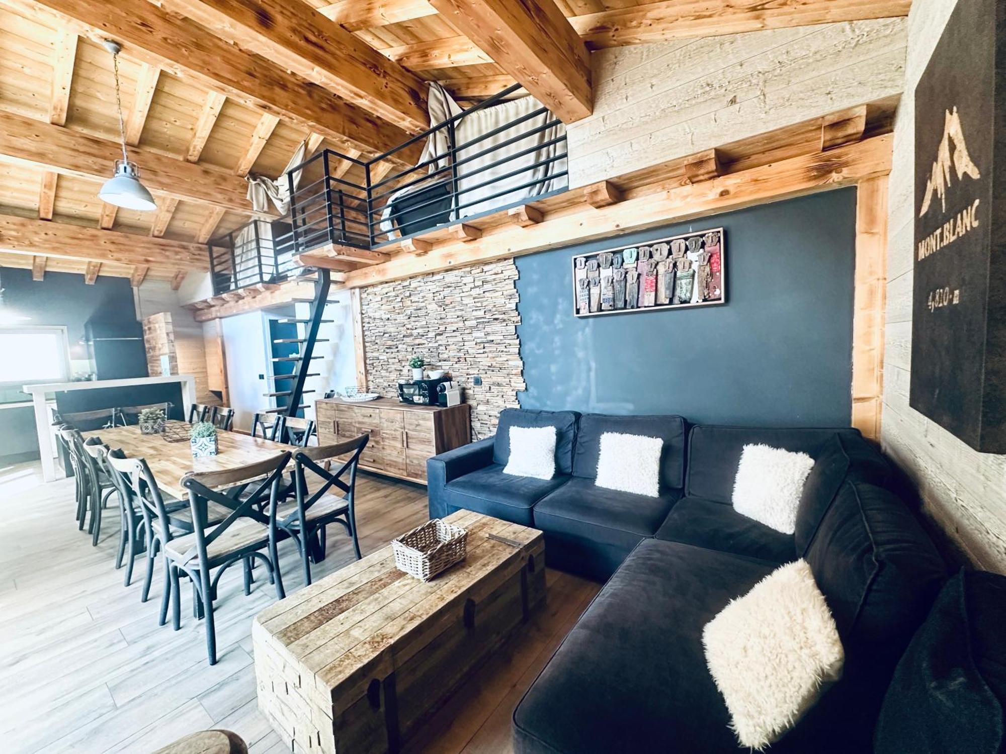 Chalet le petit Nicolas, jacuzzi, vue Mont Blanc Chamonix Esterno foto